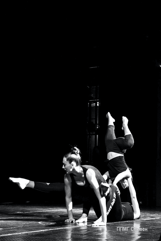 Slide 1 - ППМГ ТВ Сливен - Коледно шоу